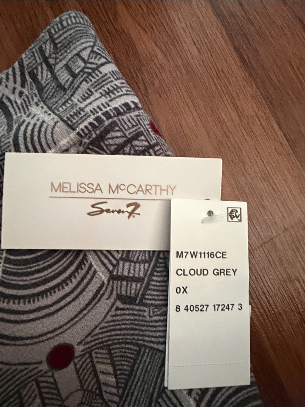 Melissa McCarthy Seven7 Cloud Grey Abstract Pattern Top with Maroon Dot